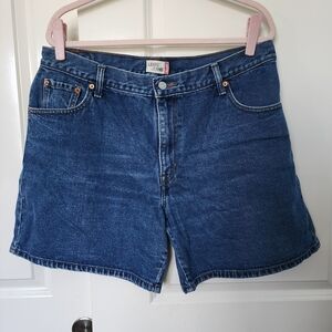 Levi's Women's 550 Deep Blue Denim Shorts
